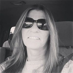 Meet your Posher, Nita